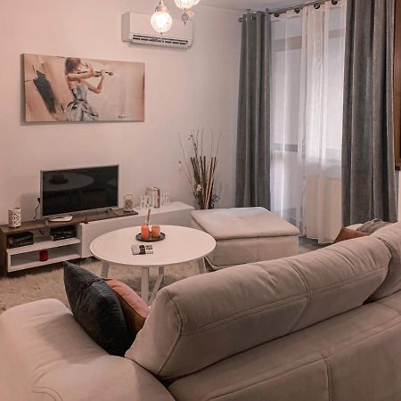 Apartment 2 Rooms Luxury Bucareste Exterior foto